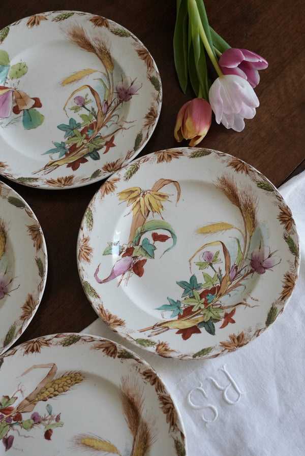 4 assiettes polychrome Choisy le Roi
