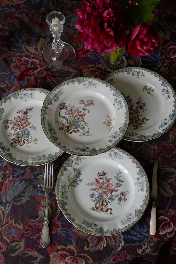 4 assiettes plates Sarreguemines Très rare